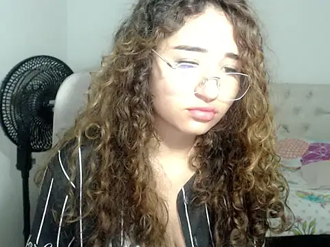 sasha 17  online show from 10-07-25, 08:33