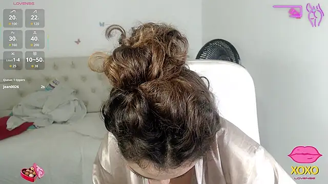 sasha 17  online show from 10-23-25, 12:43