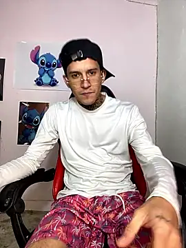 Snapshot of dilan_abraham12 chatting on 01-11-26, 02:33 dilan abraham12 online show from 01-11-26, 02:33