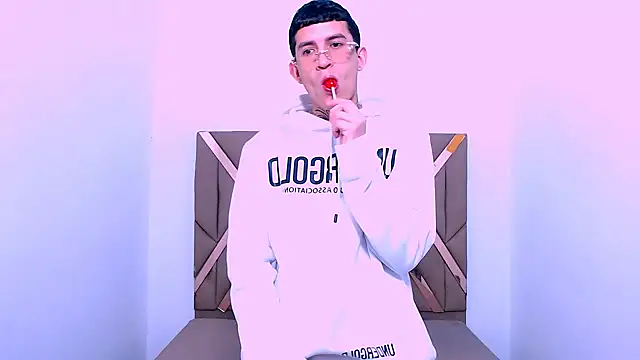 Snapshot of dilan_abraham12 chatting on 02-20-26, 02:30 dilan abraham12 online show from 02-20-26, 02:30