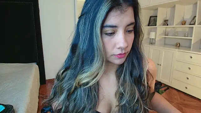 nina moen online show from 01-15-26, 04:17