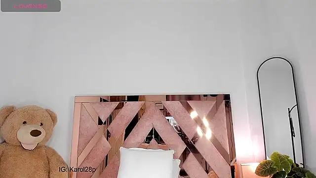 carol777p online show from 11-07-25, 03:50