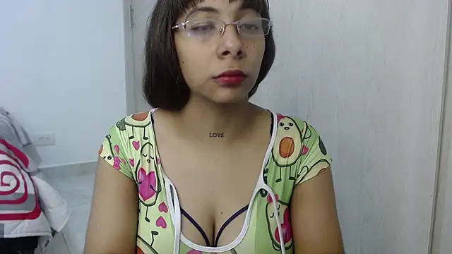 Kittyrose3 online show from 10-06-25, 05:05