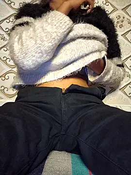 Aidakhan1212 online show from 11-29-25, 09:45