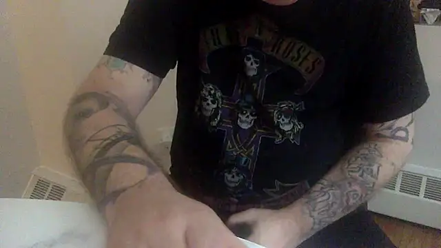 Snapshot of edger4lif3 chatting on 10-29-25, 08:49 edger4lif3 online show from 10-29-25, 08:49