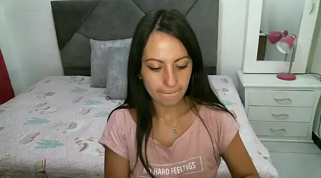 Taylormegan online show from 02-07-25, 01:15