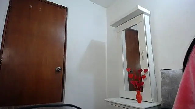 Taylormegan online show from 11-23-25, 02:17