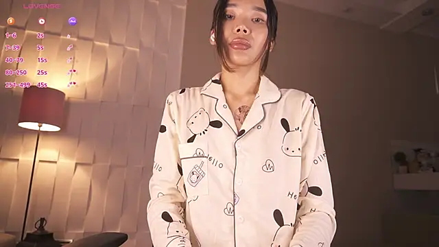 Rem Esme online show from 12-20-25, 03:41