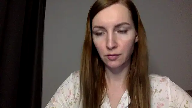 Snapshot of Varnyx chatting on 11-30-25, 03:38 Varnyx online show from 11-30-25, 03:38