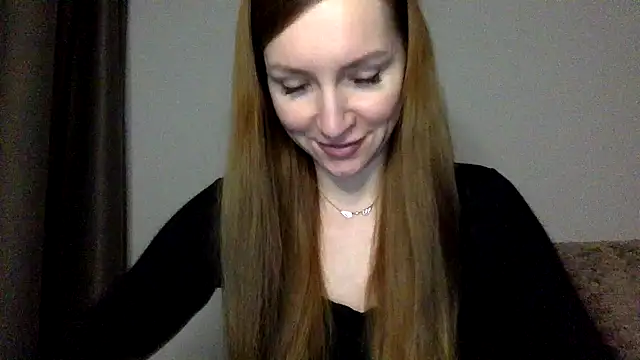 Snapshot of Varnyx chatting on 12-03-25, 07:01 Varnyx online show from 12-03-25, 07:01