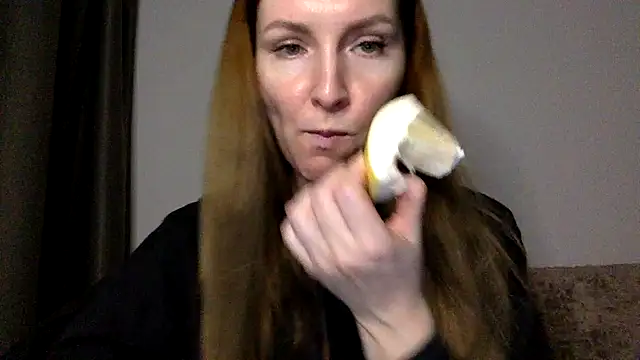 Snapshot of Varnyx chatting on 12-04-25, 04:59 Varnyx online show from 12-04-25, 04:59