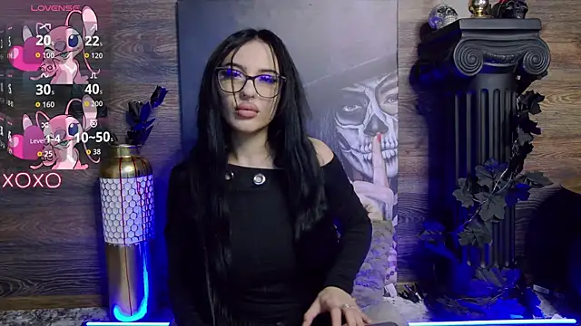 Snapshot of IsabellaLuxx chatting on 11-25-25, 04:34 IsabellaLuxx online show from 11-25-25, 04:34