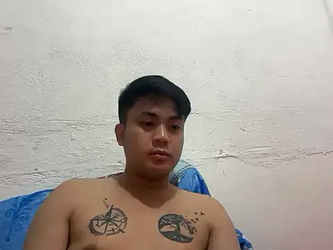 Snapshot of mateo012920 chatting on 11-24-25, 10:42 mateo012920 online show from 11-24-25, 10:42