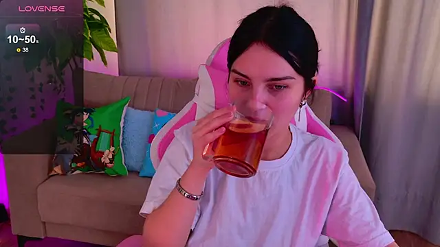 Angel Braun online show from 10-23-25, 10:25