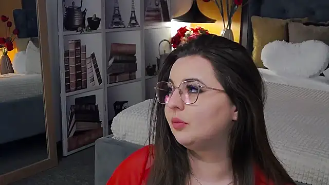 Mia Swano online show from 01-13-26, 01:44