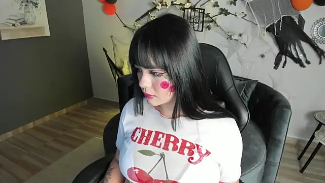 Snapshot of jasmincollin_ chatting on 10-25-25, 02:41 jasmincollin online show from 10-25-25, 02:41