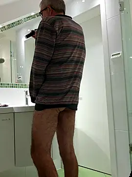 Oldmenhot66 online show from 10-09-25, 04:54