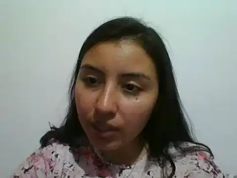 Snapshot of _Romilly_ chatting on 10-11-25, 03:28 Romilly online show from 10-11-25, 03:28