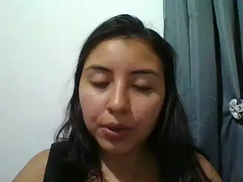 Snapshot of _Romilly_ chatting on 10-13-25, 03:06 Romilly online show from 10-13-25, 03:06