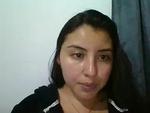 Snapshot of _Romilly_ chatting on 10-26-25, 03:23 Romilly online show from 10-26-25, 03:23