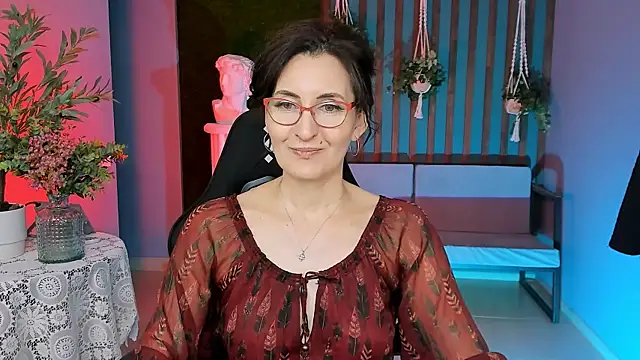 UnaTerra online show from 11-18-25, 09:14