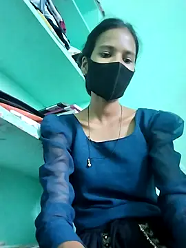 Pooja cute online show from 09-22-25, 04:58