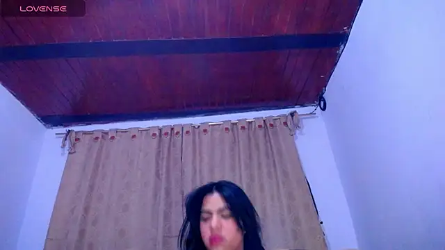 Snapshot of Bicky_24 chatting on 12-14-25, 04:40 Bicky 24 online show from 12-14-25, 04:40