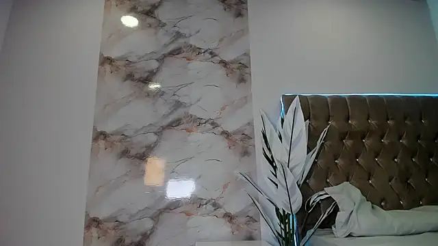 SeleneMakris online show from 11-22-25, 08:19