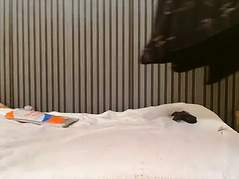 Snapshot of ROYALASS25 chatting on 02-14-26, 09:28 ROYALASS25 online show from 02-14-26, 09:28