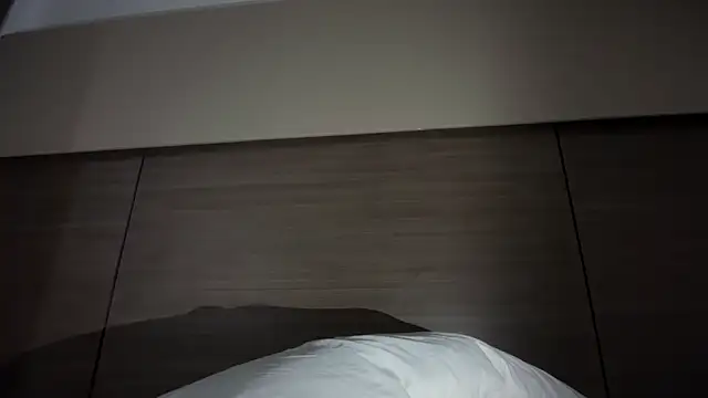 Snapshot of Liiz_01 chatting on 11-25-25, 02:55 Liiz 01 online show from 11-25-25, 02:55