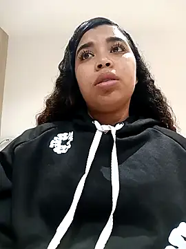 MadissonRizz online show from 11-14-25, 01:04