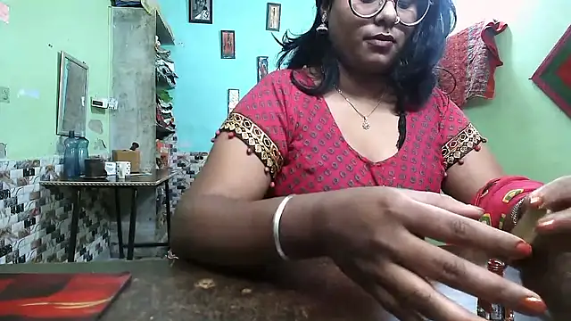 Snapshot of DearKimmi chatting on 11-08-25, 03:29 DearKimmi online show from 11-08-25, 03:29