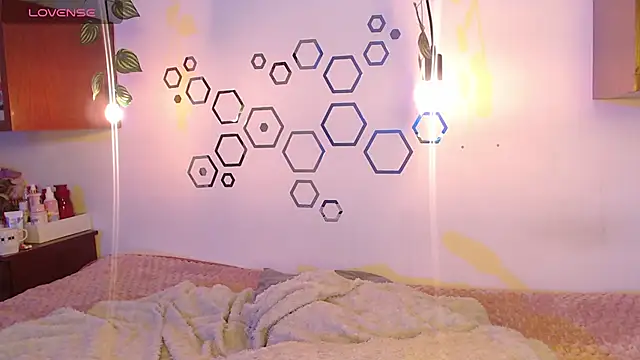 Snapshot of Hanami_cute chatting on 10-03-25, 02:30 Hanami cute online show from 10-03-25, 02:30