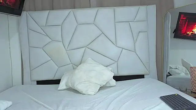 Paulaboterom online show from 10-09-25, 04:38