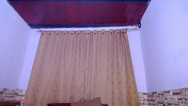 DaraKat18 online show from 11-12-25, 10:09