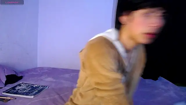 DaraKat18 online show from 12-04-25, 09:07