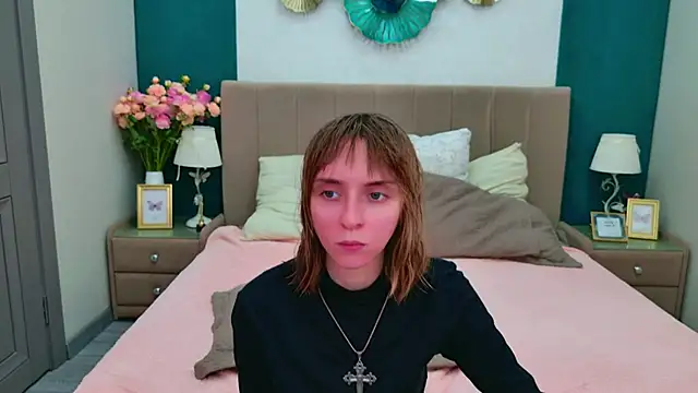 Snapshot of Beverly_Gomes chatting on 10-11-25, 03:54 Beverly Gomes online show from 10-11-25, 03:54