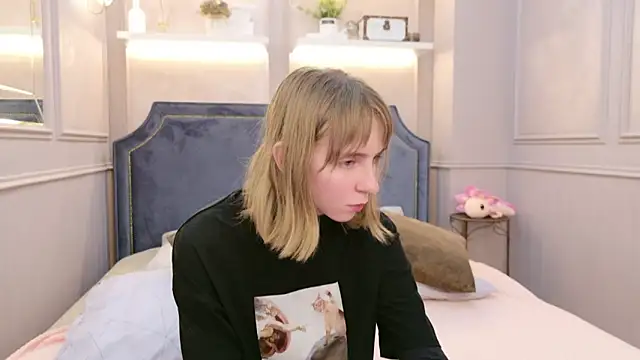 Snapshot of Beverly_Gomes chatting on 10-16-25, 05:19 Beverly Gomes online show from 10-16-25, 05:19