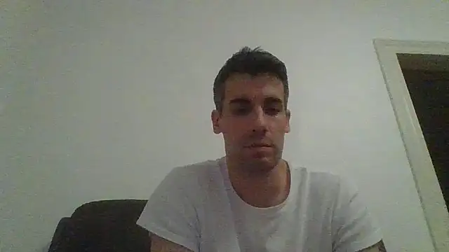 Snapshot of JulioIsHere4you chatting on 09-13-25, 12:21 JulioIsHere4you online show from 09-13-25, 12:21