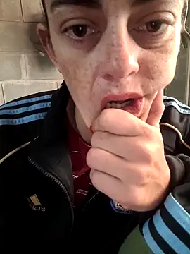 Almendrasexy online show from 10-22-25, 11:54