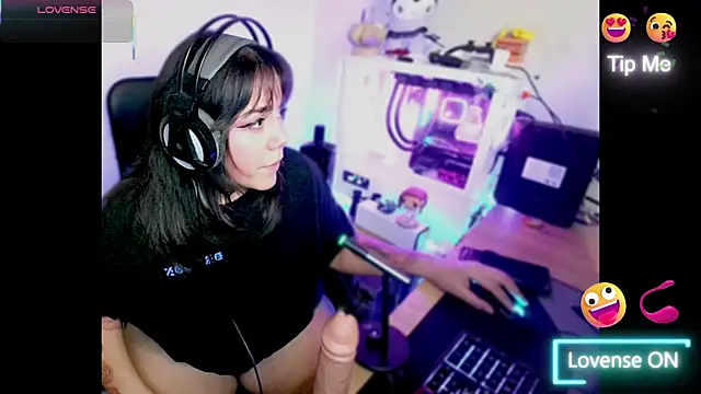 PinkDenial online show from 11-15-25, 04:54