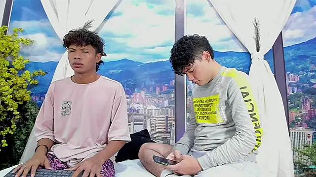SluttyBoyDuo online show from 10-05-25, 06:56