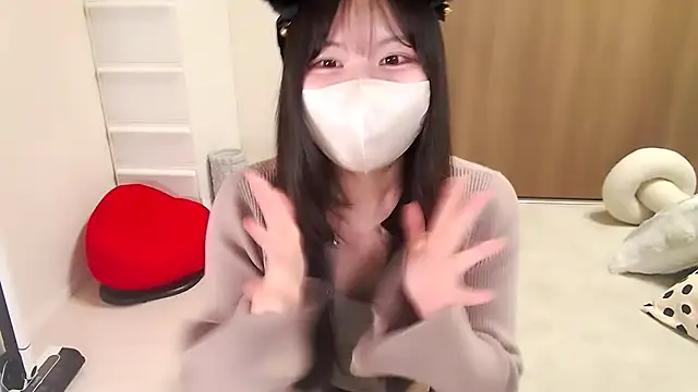 moka-neko online show from 10-15-25, 11:43