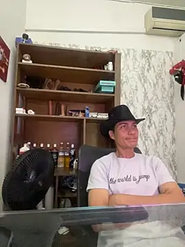 StevenHumps online show from 11-19-25, 03:50