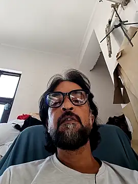 Snapshot of malhotra21 chatting on 09-16-25, 10:38 malhotra21 online show from 09-16-25, 10:38