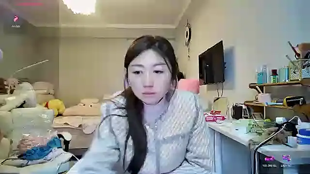 Snapshot of Diva_VVN chatting on 10-29-25, 12:02 Diva VVN online show from 10-29-25, 12:02