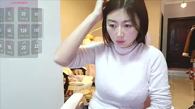 Snapshot of Diva_VVN chatting on 11-06-25, 11:48 Diva VVN online show from 11-06-25, 11:48