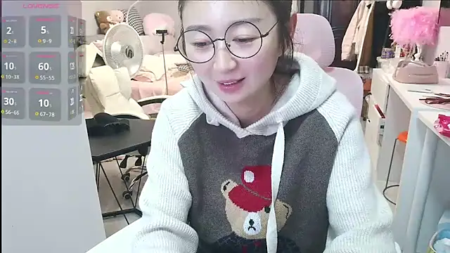 Snapshot of Diva_VVN chatting on 11-18-25, 11:48 Diva VVN online show from 11-18-25, 11:48