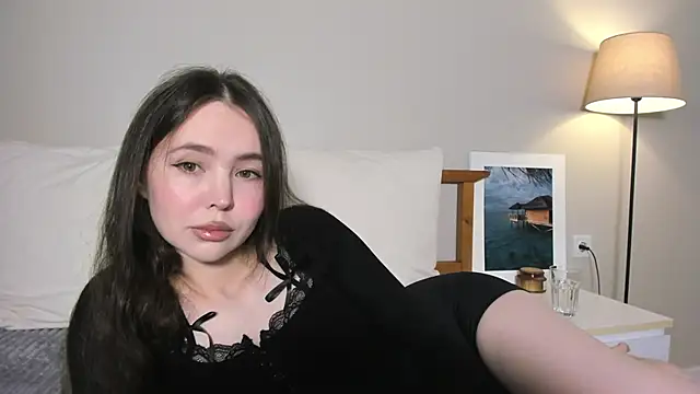 kittyphoria online show from 10-04-25, 05:27