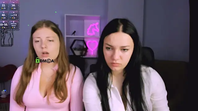 Snapshot of melani_bumm chatting on 10-02-25, 07:04 melani bumm online show from 10-02-25, 07:04